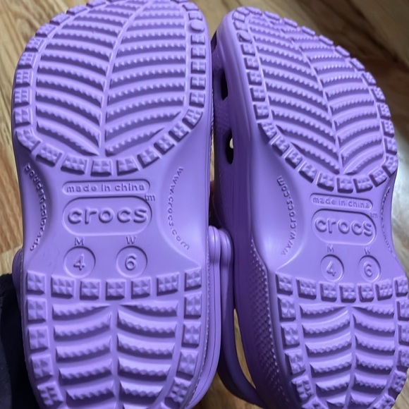 Purple crocs - Picture 2 of 3